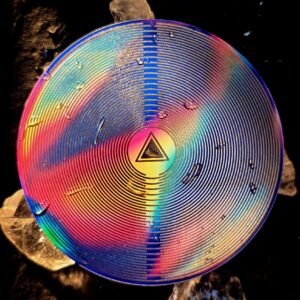 Rainbow Resonance MWO Disk | Pyramid Triangular Structure | 10cm Portable Focus Disk | Meditation Aid | Color Focus Tool